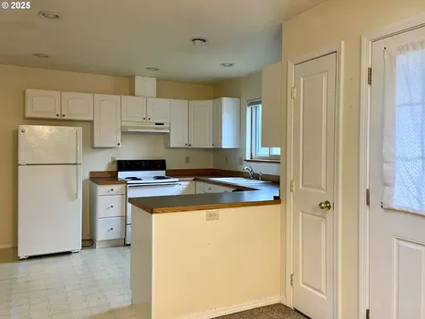 405 S Wahanna Road Seaside OR 97138