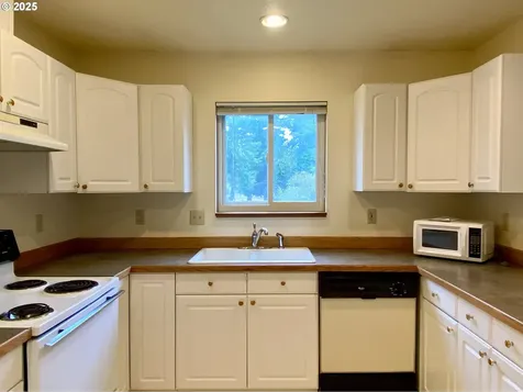 405 S Wahanna Road Seaside OR 97138