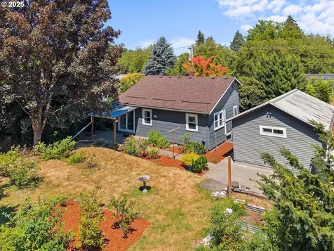 4256 NE Simpson Street Portland OR 97218