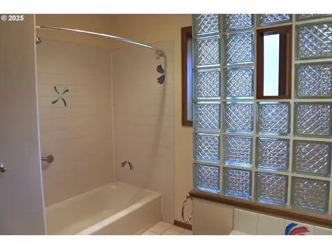 415 W 14th Street The Dalles OR 97058