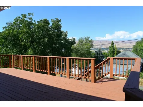 415 W 14th Street The Dalles OR 97058