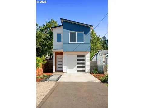6071 SE Lexington Street Portland OR 97206