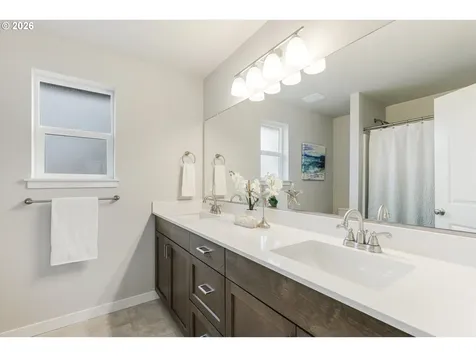1521 NW Tracy Mcminnville OR 97128