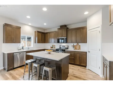 1521 NW Tracy Mcminnville OR 97128