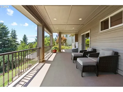 18218 Meadowlark Lane Lake Oswego OR 97034