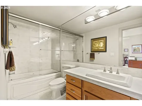 18218 Meadowlark Lane Lake Oswego OR 97034