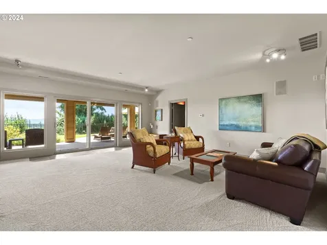 18218 Meadowlark Lane Lake Oswego OR 97034