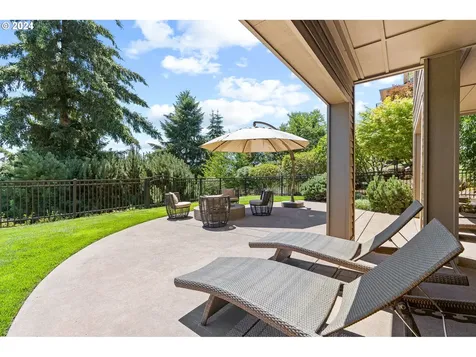 18218 Meadowlark Lane Lake Oswego OR 97034