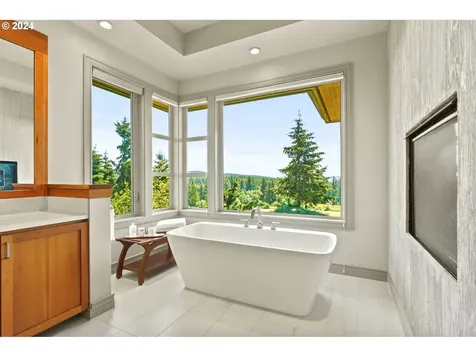 18218 Meadowlark Lane Lake Oswego OR 97034