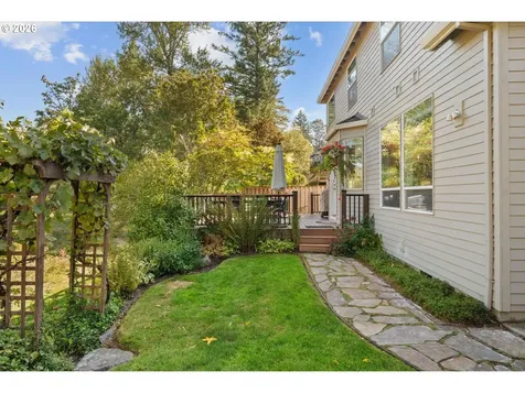 14017 NW Greenwood Drive Portland OR 97229
