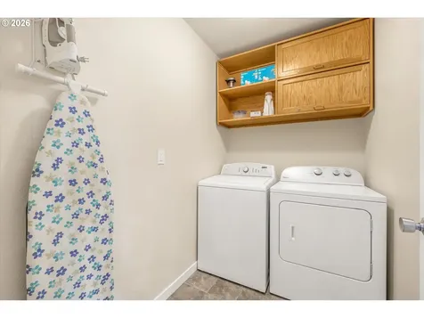 1255 SW Wedge Court Waldport OR 97394