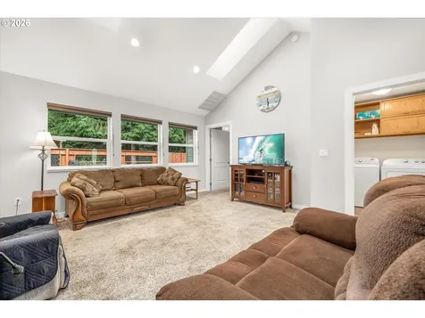 1255 SW Wedge Court Waldport OR 97394