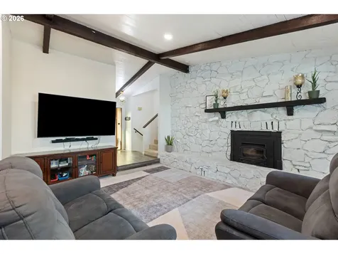 2382 NW Esquire Drive Roseburg OR 97471