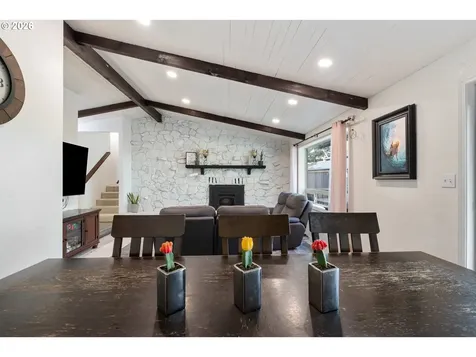 2382 NW Esquire Drive Roseburg OR 97471