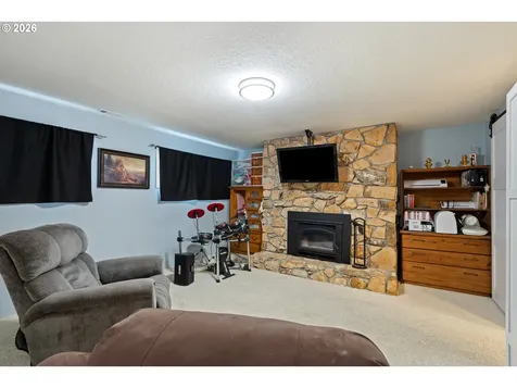 2382 NW Esquire Drive Roseburg OR 97471