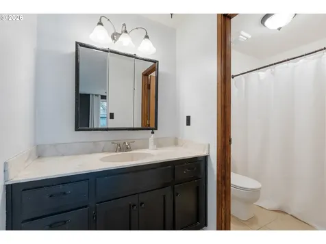 2382 NW Esquire Drive Roseburg OR 97471