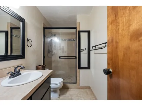 2382 NW Esquire Drive Roseburg OR 97471