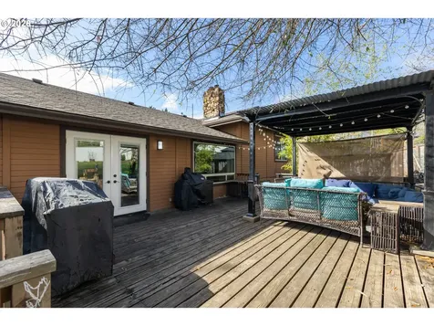 2382 NW Esquire Drive Roseburg OR 97471
