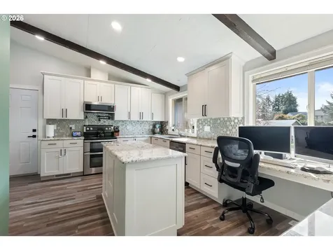 2382 NW Esquire Drive Roseburg OR 97471