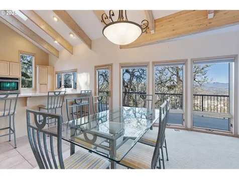 1372 SE Laurel Court Roseburg OR 97470