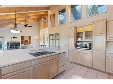 1372 SE Laurel Court Roseburg OR 97470