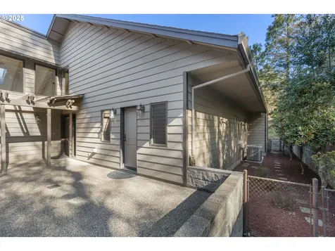 1372 SE Laurel Court Roseburg OR 97470