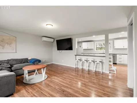 30063 Federal Lane Eugene OR 97402