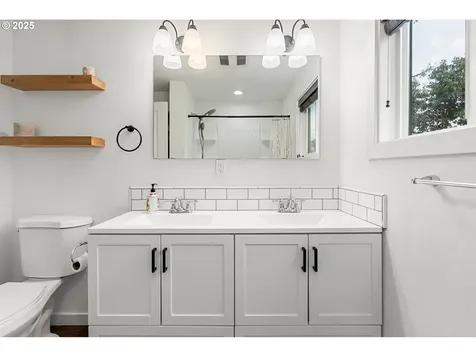 30063 Federal Lane Eugene OR 97402