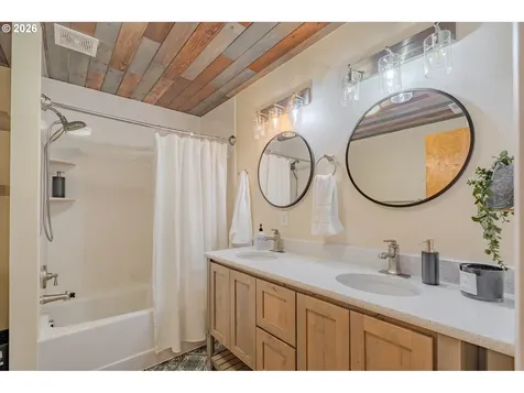 715 NE 22nd Avenue Camas WA 98607