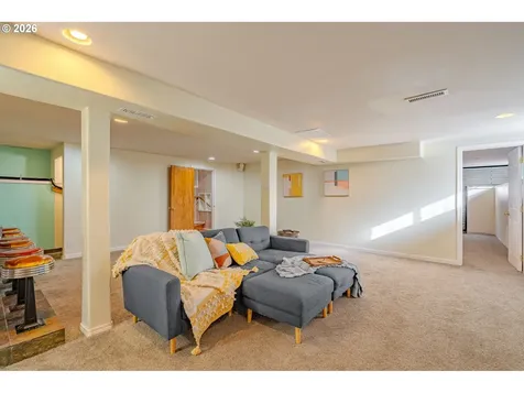 715 NE 22nd Avenue Camas WA 98607