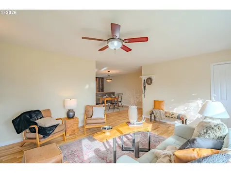 715 NE 22nd Avenue Camas WA 98607