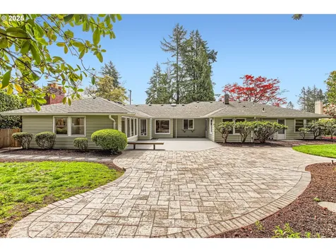 9645 SW Vista Place Portland OR 97225