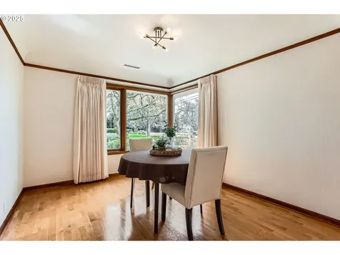 9645 SW Vista Place Portland OR 97225