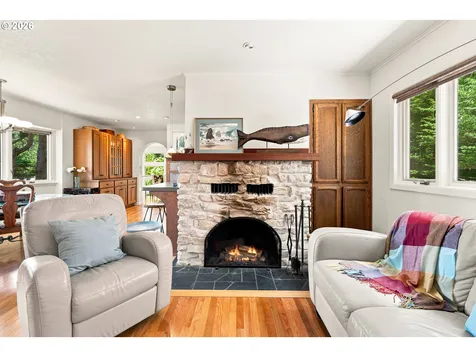 4131 Hemlock Street Cannon Beach OR 97110
