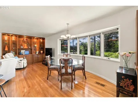 4131 Hemlock Street Cannon Beach OR 97110