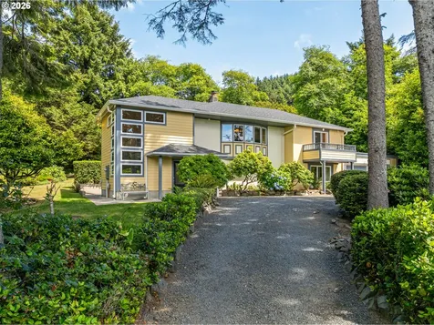 4131 Hemlock Street Cannon Beach OR 97110