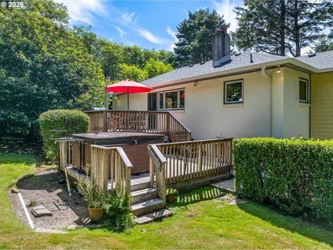 4131 Hemlock Street Cannon Beach OR 97110