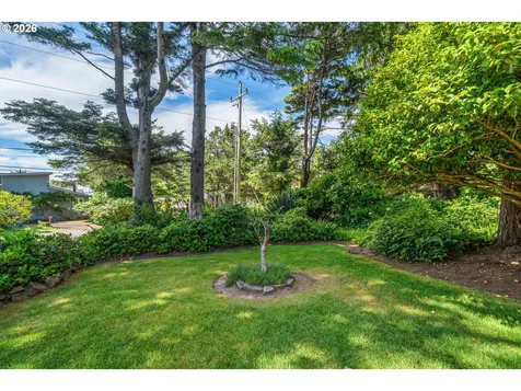4131 Hemlock Street Cannon Beach OR 97110