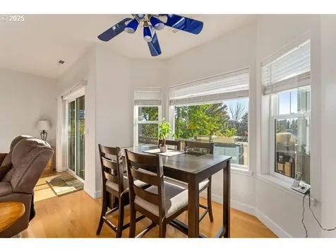 223 Ridgeway Avenue Central Point OR 97502