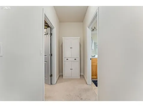 223 Ridgeway Avenue Central Point OR 97502