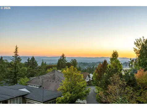 9037 NW Murdock Street Portland OR 97229