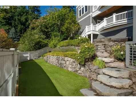 9037 NW Murdock Street Portland OR 97229
