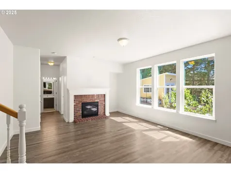 5271 N Wedgewood Loop Newberg OR 97132