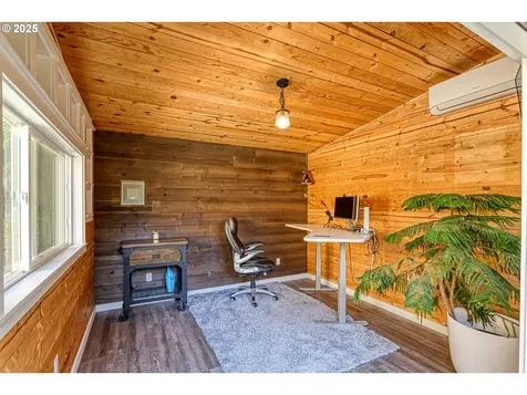 5271 N Wedgewood Loop Newberg OR 97132