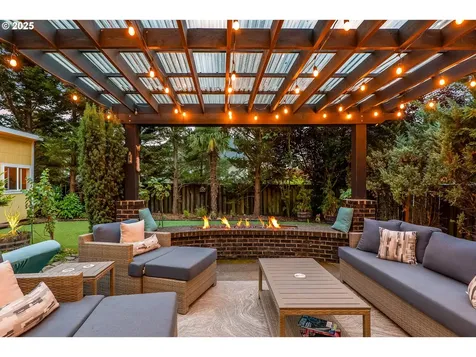 5271 N Wedgewood Loop Newberg OR 97132