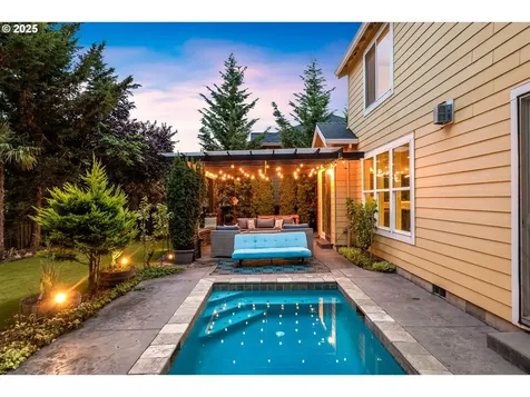 5271 N Wedgewood Loop Newberg OR 97132