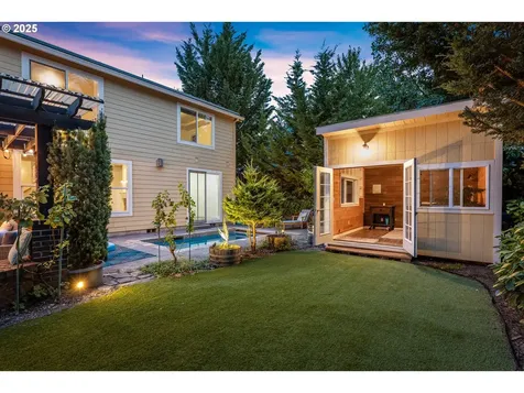 5271 N Wedgewood Loop Newberg OR 97132