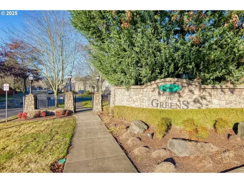 5271 N Wedgewood Loop Newberg OR 97132