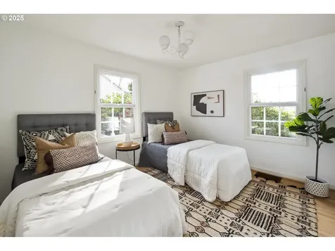 3165 SW 82nd Avenue Portland OR 97225
