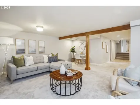 3165 SW 82nd Avenue Portland OR 97225